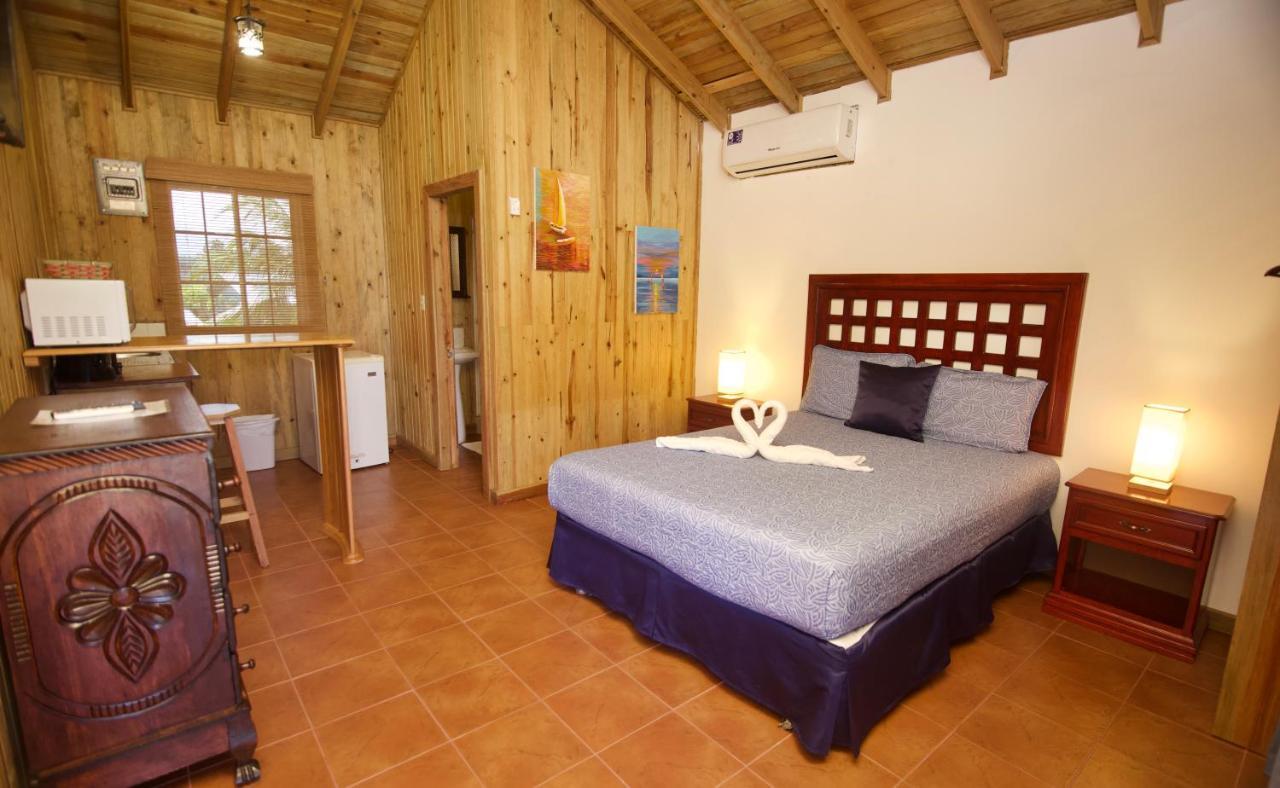 Hotel Playa Caribe Tela Extérieur photo