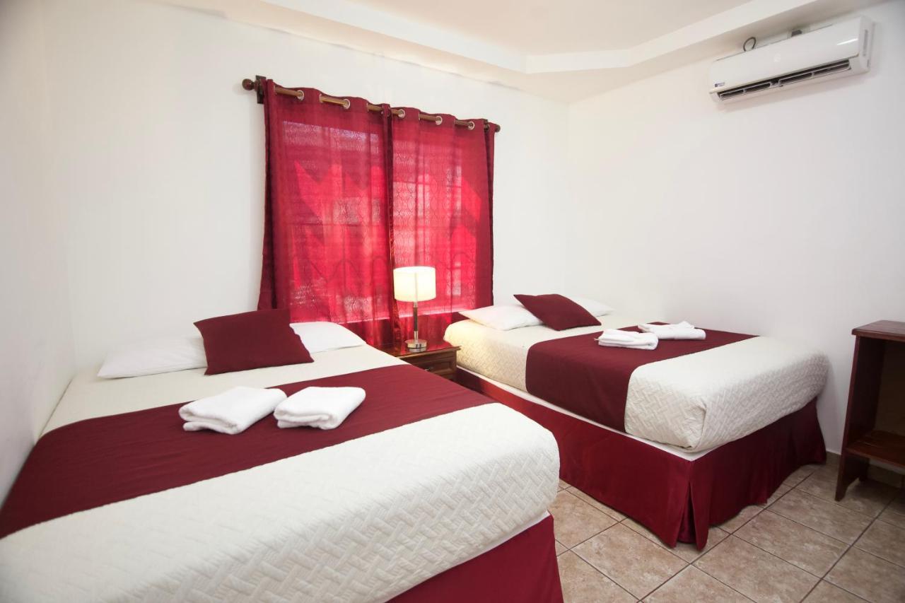 Hotel Playa Caribe Tela Extérieur photo