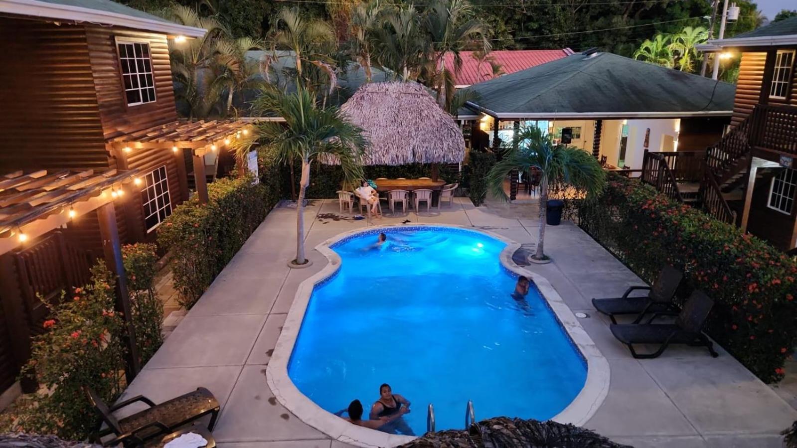 Hotel Playa Caribe Tela Extérieur photo